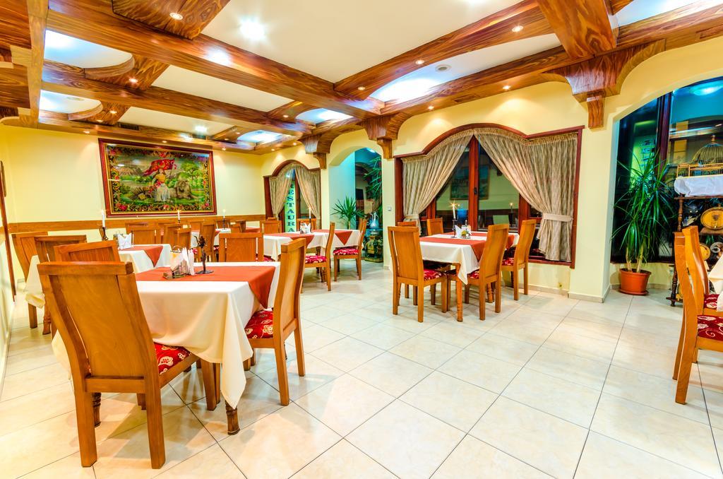 Hotel Cosmos Asenovgrad Exterior photo